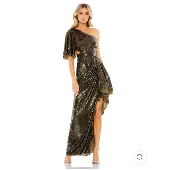 Mac Duggal Dresses & Skirts - Brand new gown dress